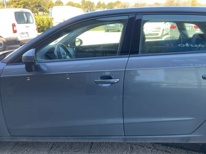 Audi A3 Sportback 1.6 TDI Young 2013