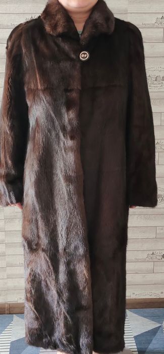 Продам норковую шубу