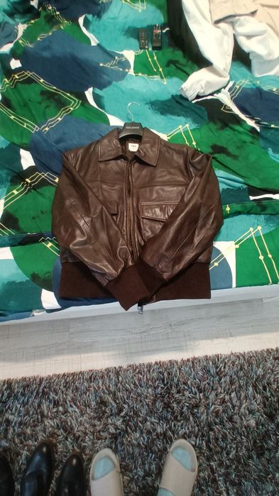 Geacă nouă, piele foarte fină, m L