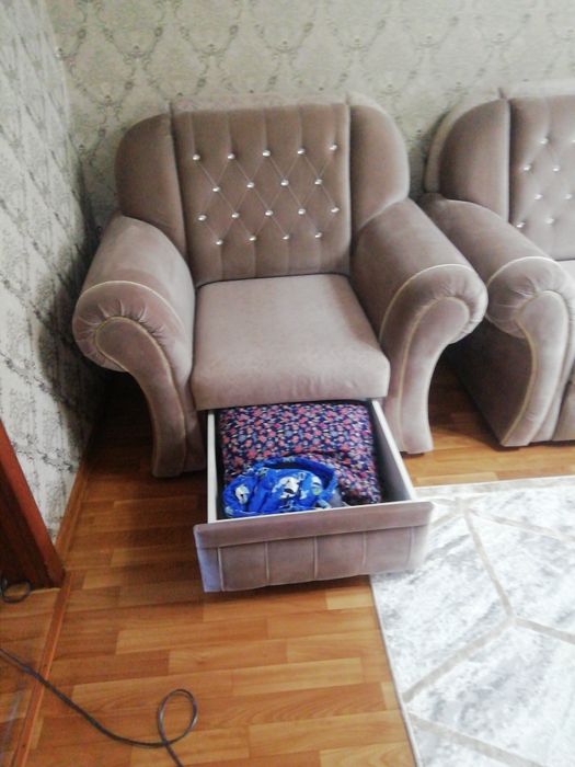 Диван и 2 кресла