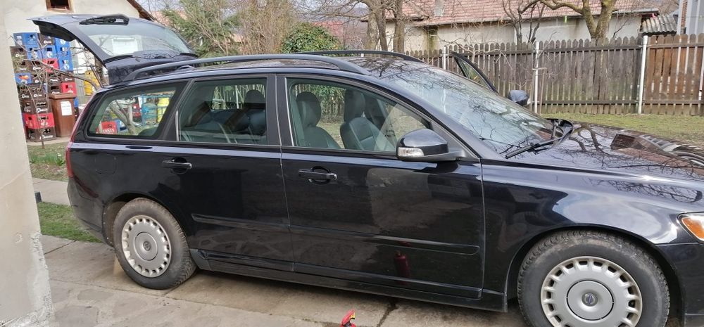 VOLVO V50 2010 — imagine 2