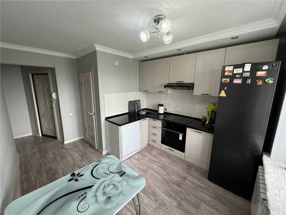 Продам 3х, УП, 8 мкр. евроремонт,