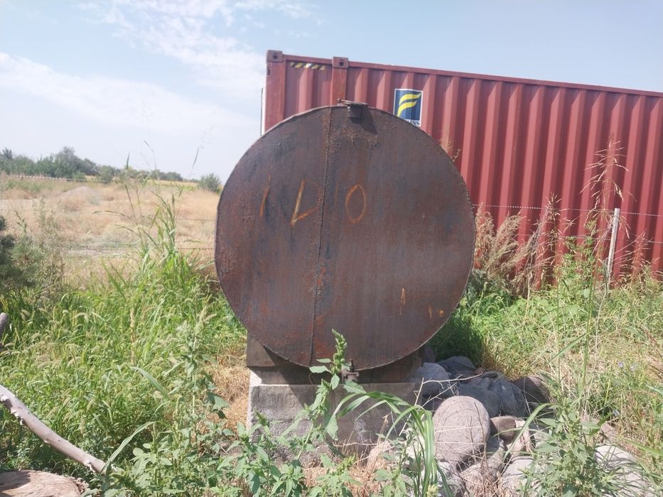 Продам ёмкость,  под салярку.