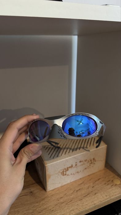 Oakley Plantaris sunglasses