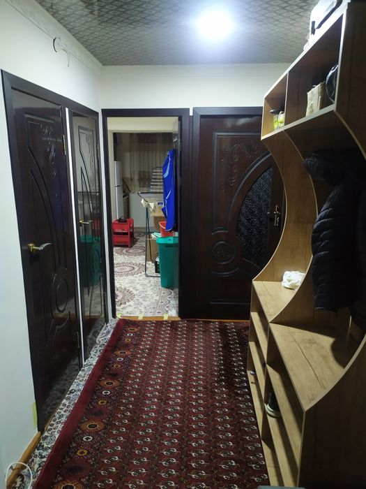 Продается квартира 3 комнатные со всеми удобствами Чирчик 1 микр