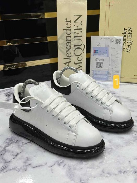 Adidași bărbați Mcqueen