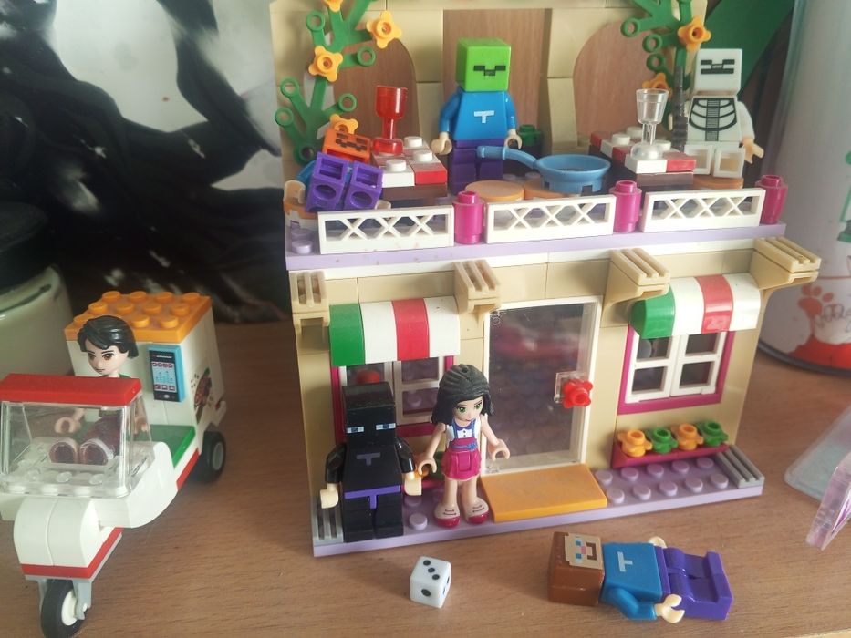 Продам конструктор лего