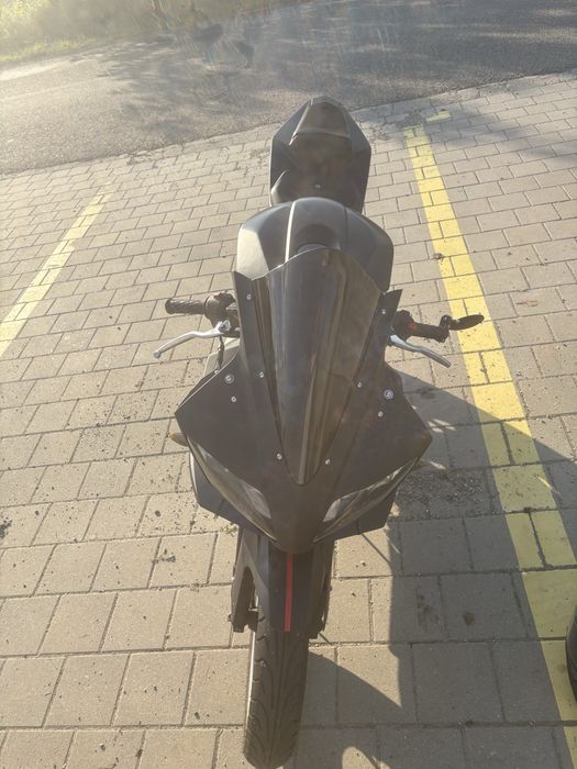 Yamaha yzf r125(nu cbr duke ktm aprilia mt)