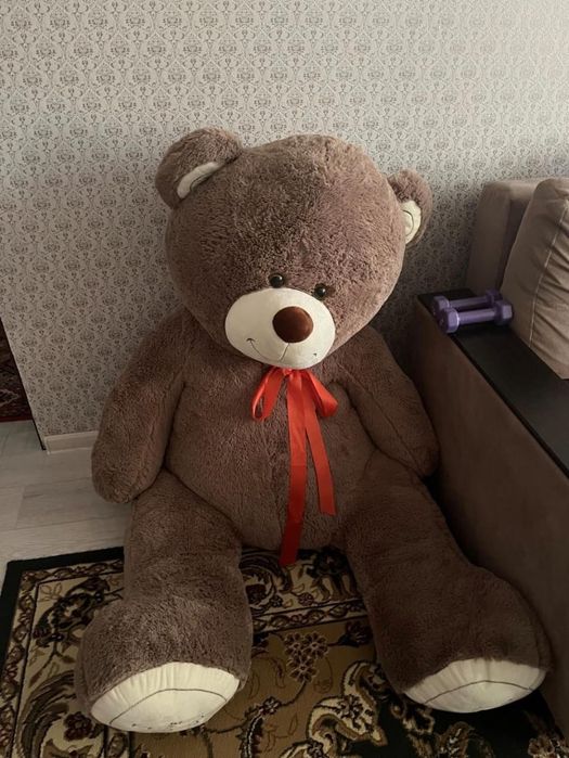 Продам плюшевого медведя