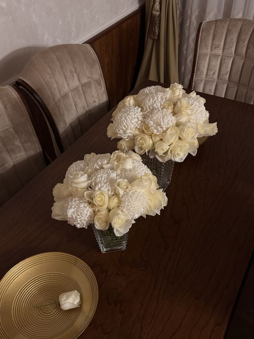 Обеденный стол + 8 стульев, дерево орех, как новый!