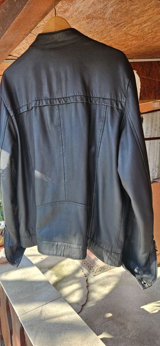Geacă piele in stare foarte bună purtată foarte puțin  cumpărată Franț