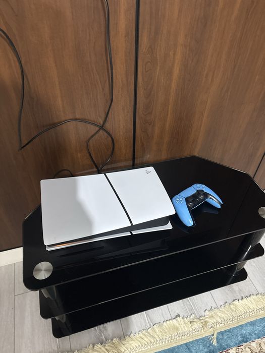 Пс 5 слим 1 тб два джостика