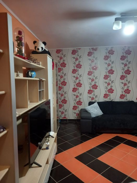 De închiriat apartament