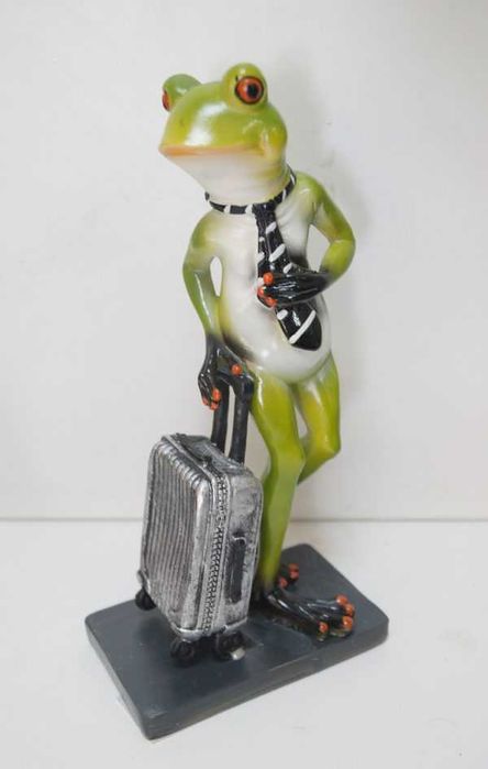 Фигура жаба с куфар - 3 модела