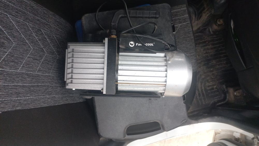 Продам комплект инструментов