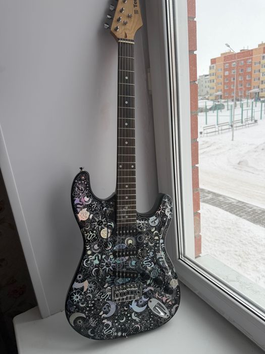 Электрогитара Terris с усилителем