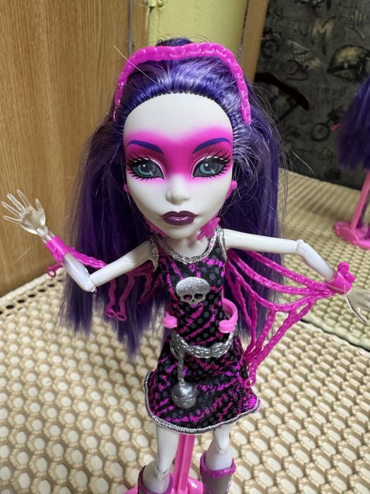 Продам куклу монстр хай!