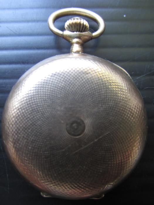 златен джобен часовник
