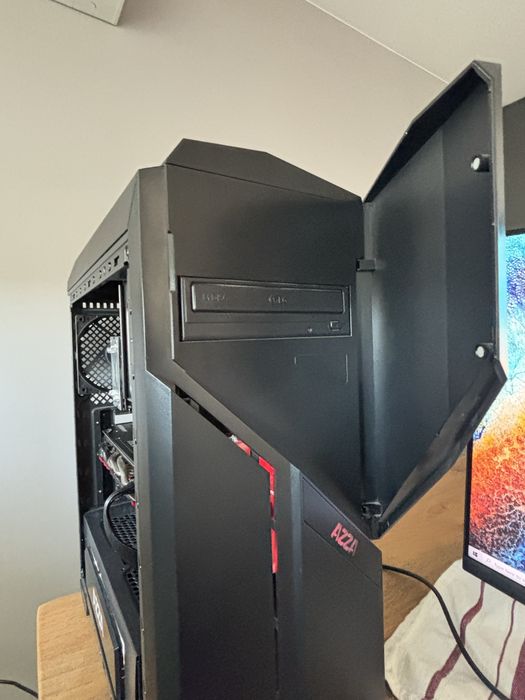 Гейминг настолен компютър PC– i7‑7700K / RX 580 / 16GB RAM / SSD