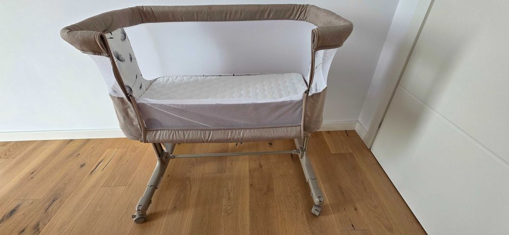 Patut co-sleeper Lionelo Aurora 3 în 1, cu legănare
