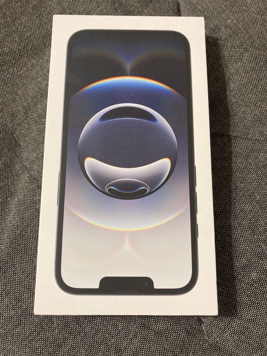 iPhone 16e Black,128GB, черен, чисто нов от Англия