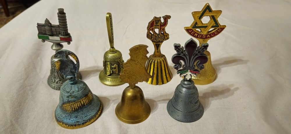 VĂND/SCHIMB clopotei englezesti+turistici,de colectie.Vezi cele 8 poze