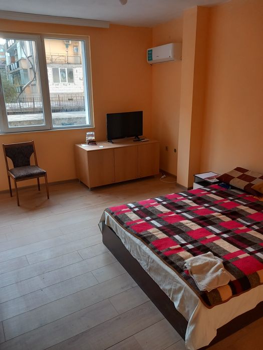 Дава се под наем Двустаен апартамент в Ловеч, Широк център - 88 кв.м за 300 € - Снимка #19