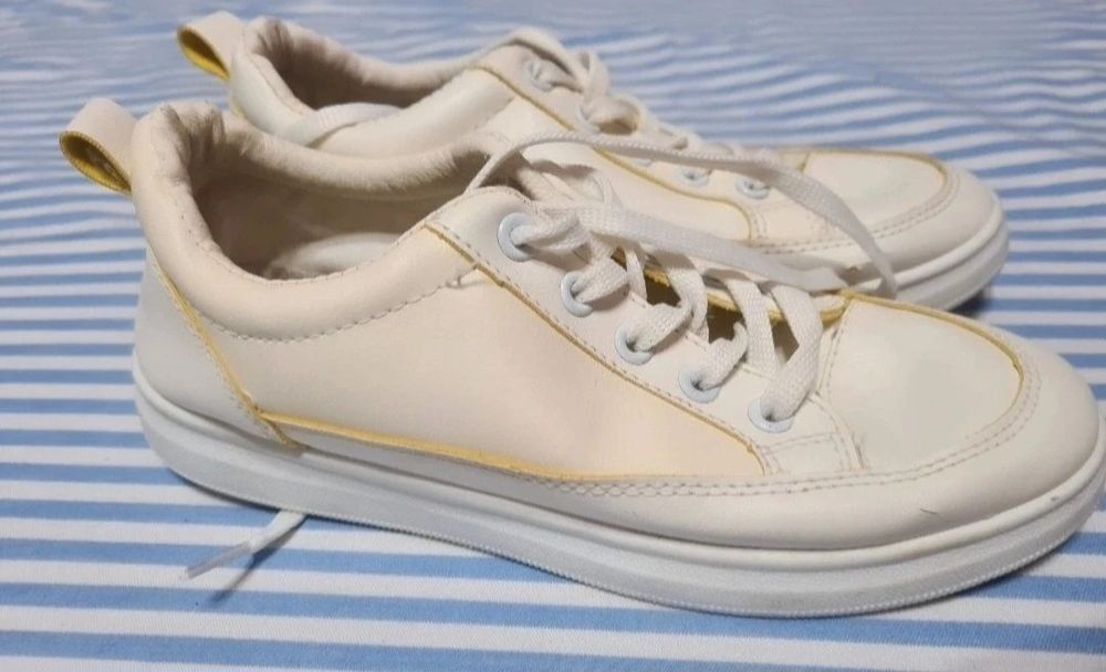 Adidași/Teniși damă