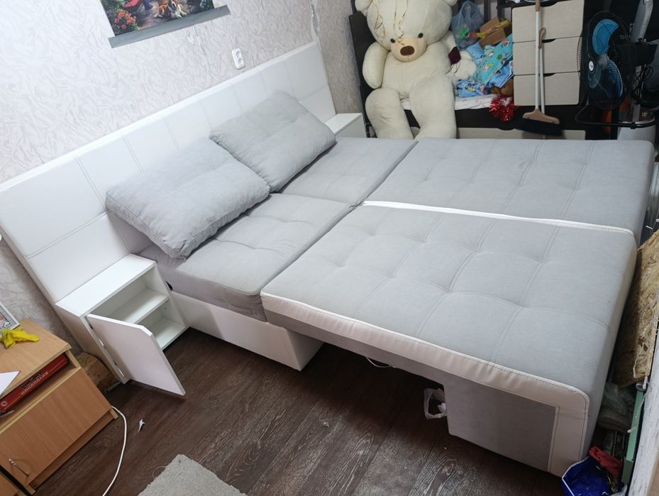 Продается диван "бабочка" и детская кроватка