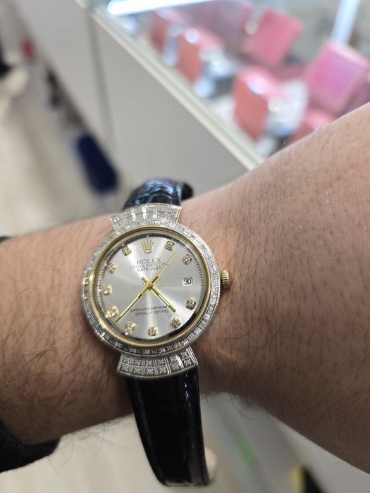 Продам женские Ролексы, с бриллиантами