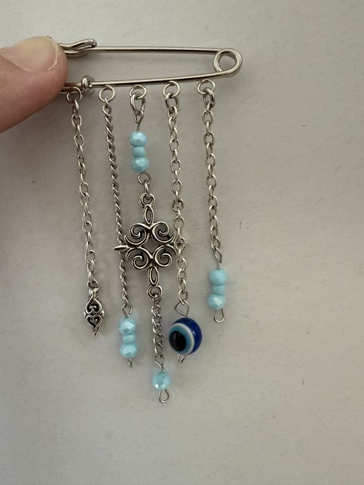 Брошка булавка продается украшение