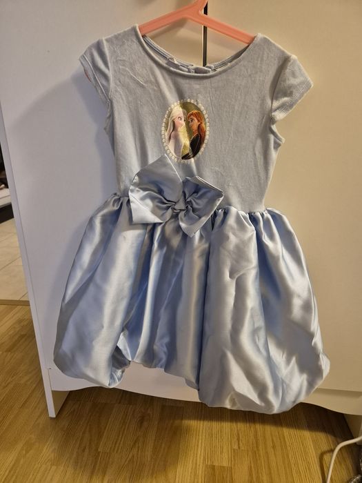 Rochițe, pijama si tricou Elsa, 5-6 ani