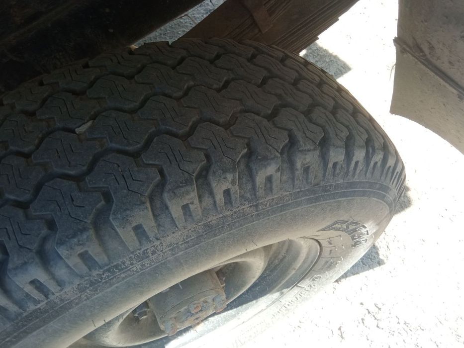 Уаз бортли холати яхши юриб турибди метани бор балонлари яхши