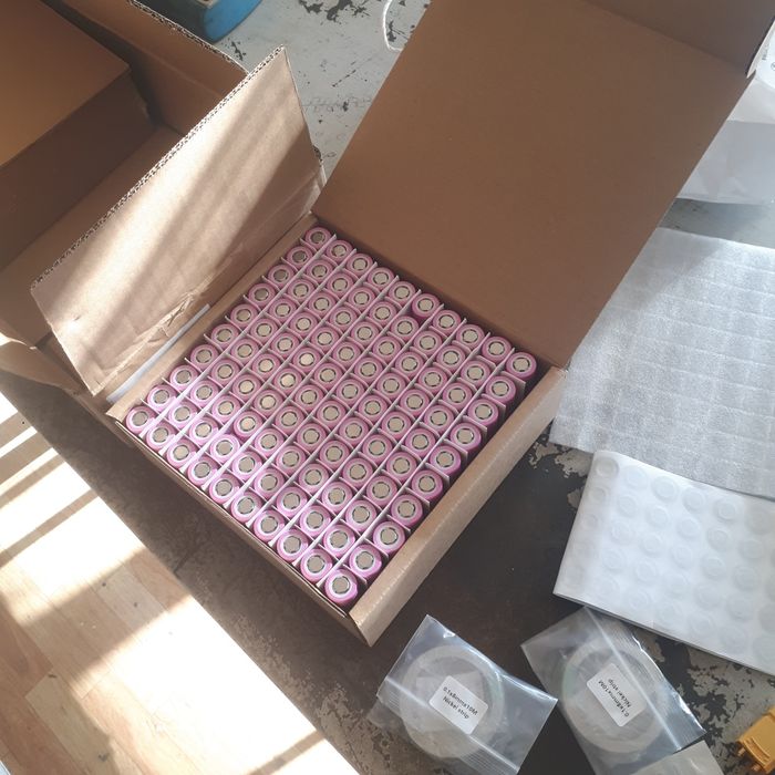 Akumlator litiy ion va litiy temir fasfat