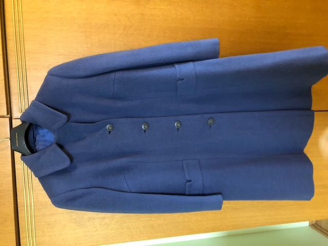 Vând palton din stofa de lâna, căptușit, pentru femei