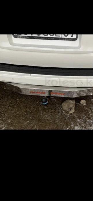 Фаркоп для PRADA