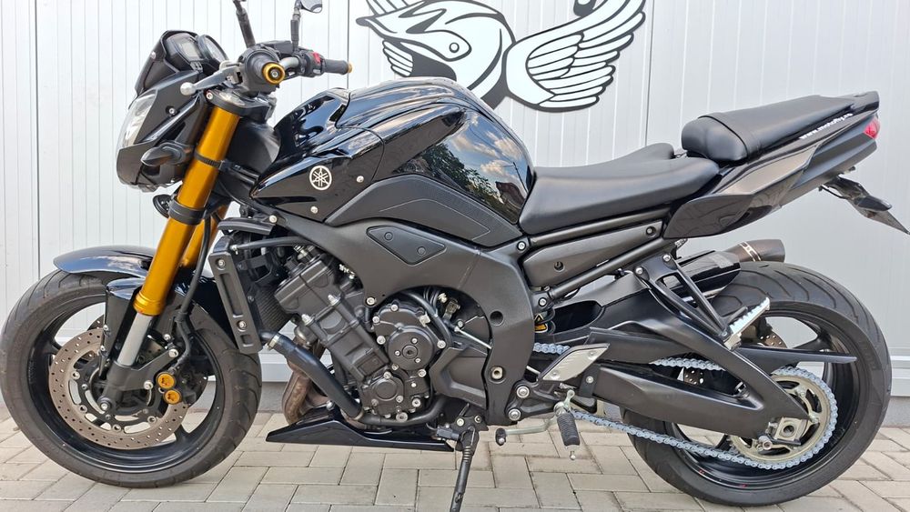 MotoFly vinde Yamaha FZ8 an 2011 Akrapovic