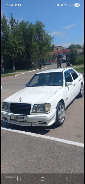 Срочно продам мерседес е200