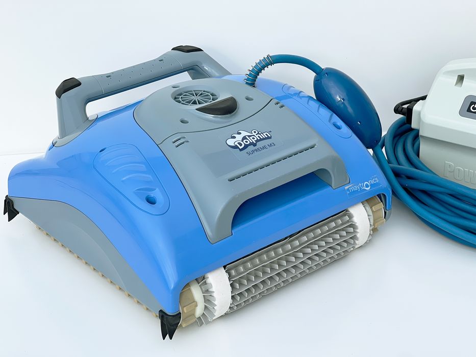Robot de piscină Dolphin Supreme M3