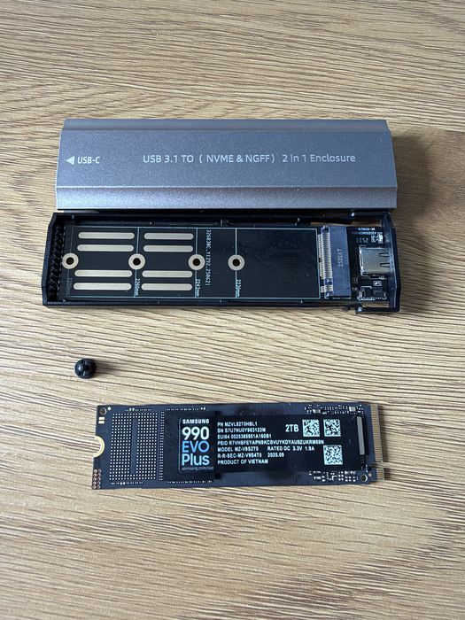 Samsung 2Tb nvme + cadou enclosure