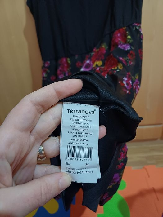 Vand rochie de vara, Terranova, M, în stare perfectă