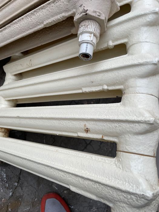 Радиатор чугунный