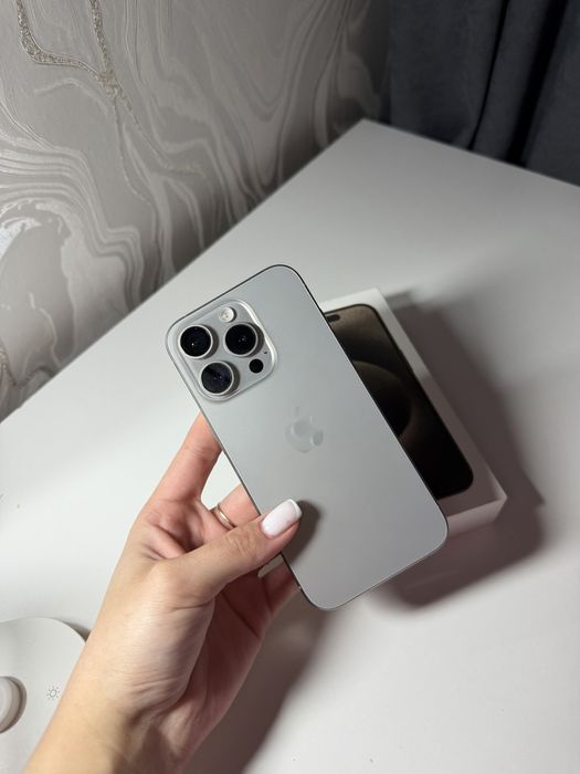 Айфон 15 про, 89% аккумулятор