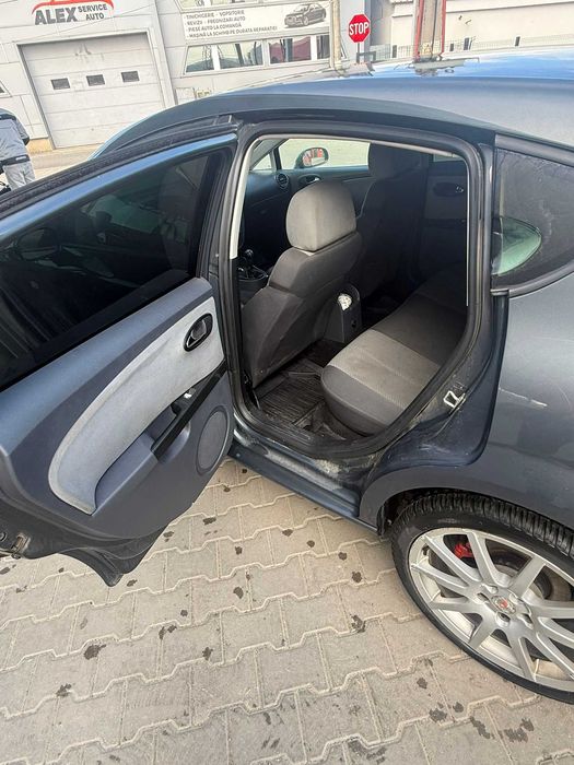 SEAT Leon 1P 2006 1.9 TDI (BXE)