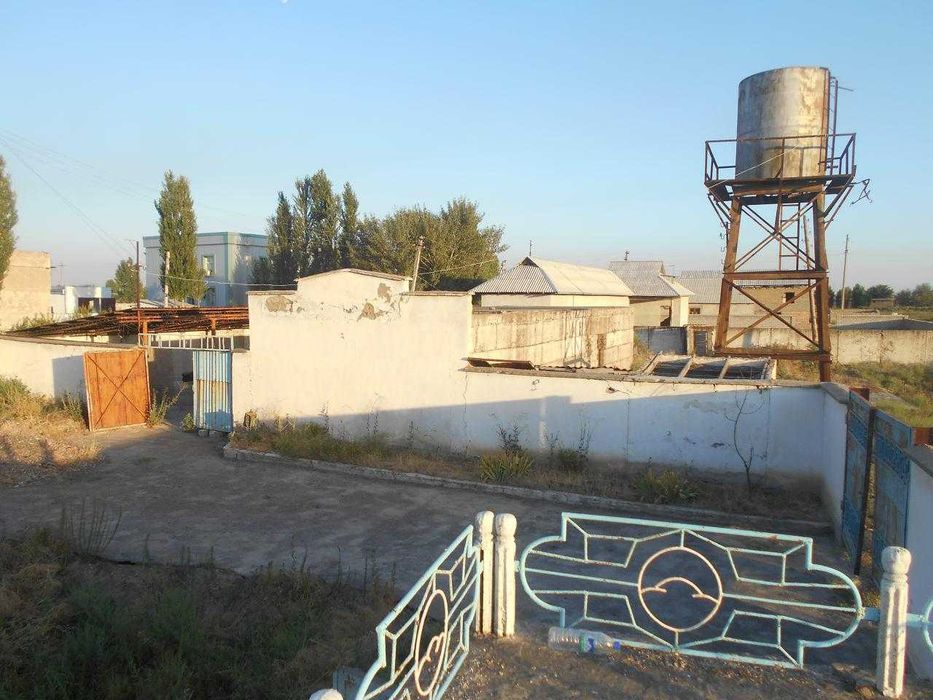 Уй  сотилади   Тош вил  Дустобод шахри 63 сотка турар жой