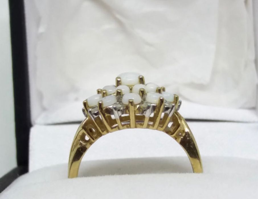 Inel vintage aur 9k,opal australian si diamante