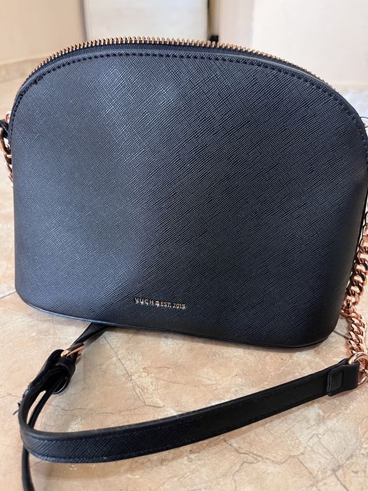 Vuch клъч чантичка, като нова