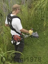 Почистване (косене) с храсторез на тревни площи,градини,дворове и т.н.