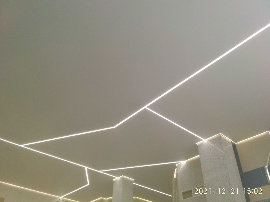 Красивые натяжные потолки