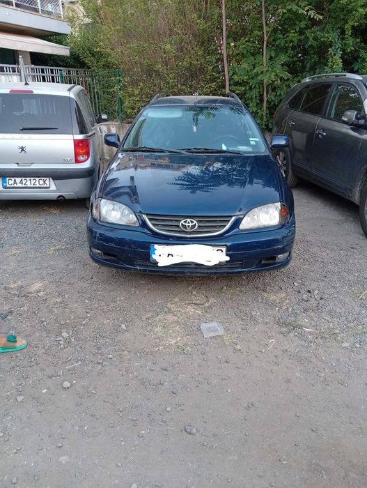 Toyota Avensis 2.0 D-4D, 2002 г., комби – 214 686 км
